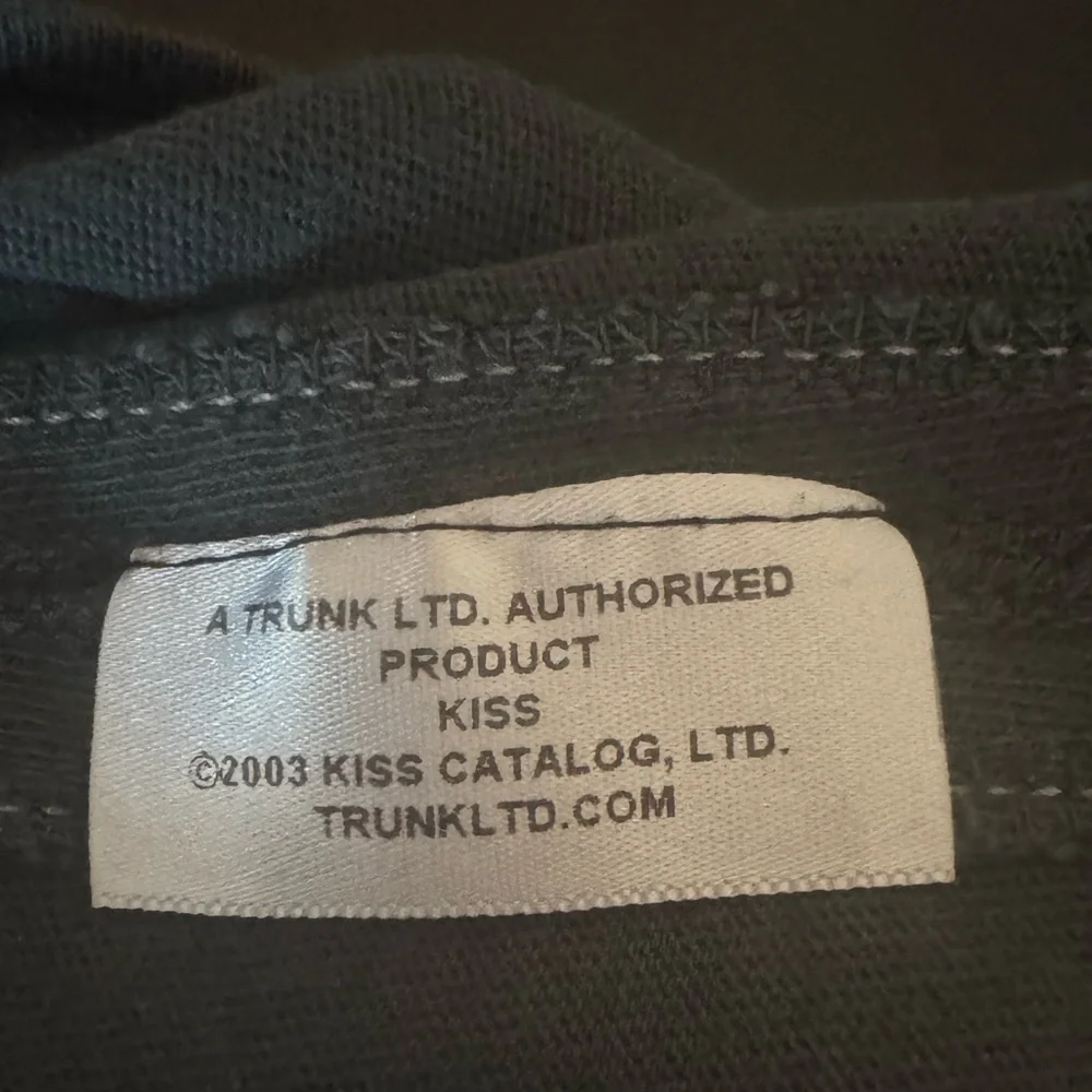 Trunk Ltd KISS Tshirt - Picture 7 of 7